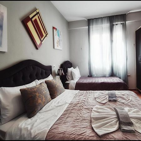 Guest House De Rada 티라나 외부 사진