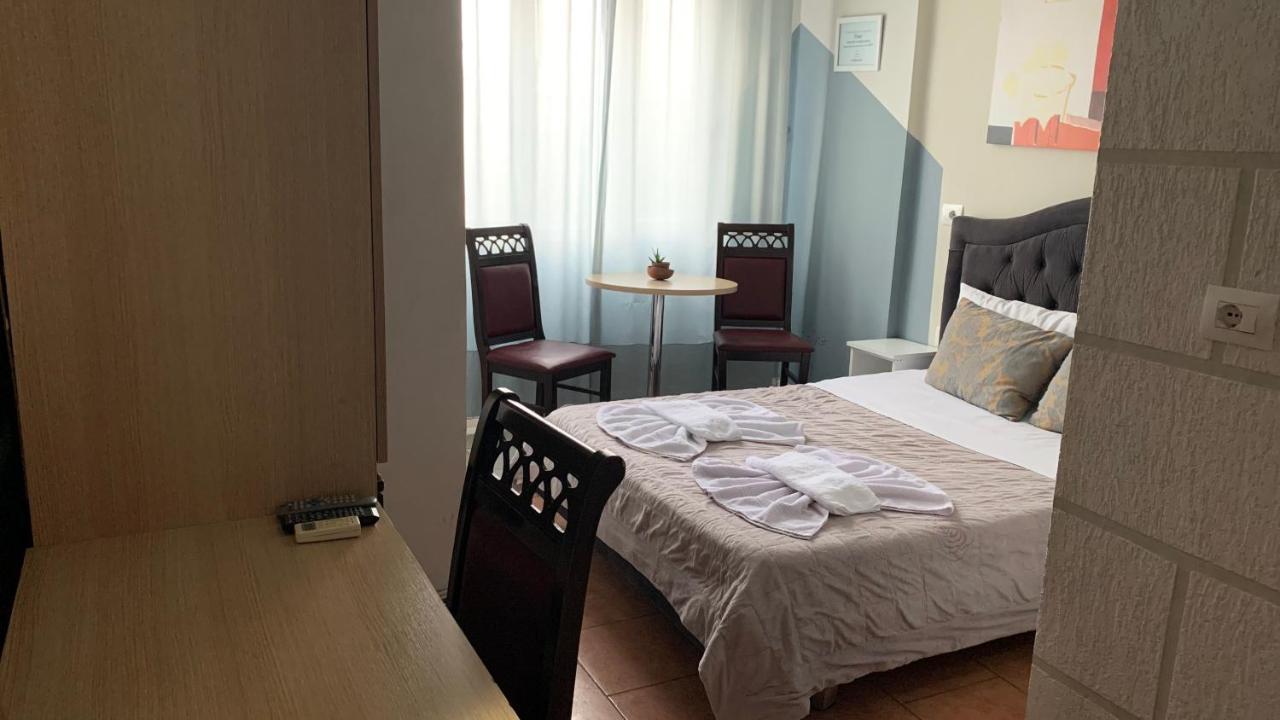 Guest House De Rada 티라나 외부 사진
