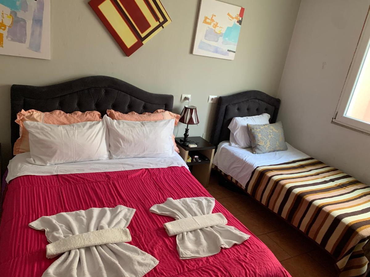 Guest House De Rada 티라나 외부 사진
