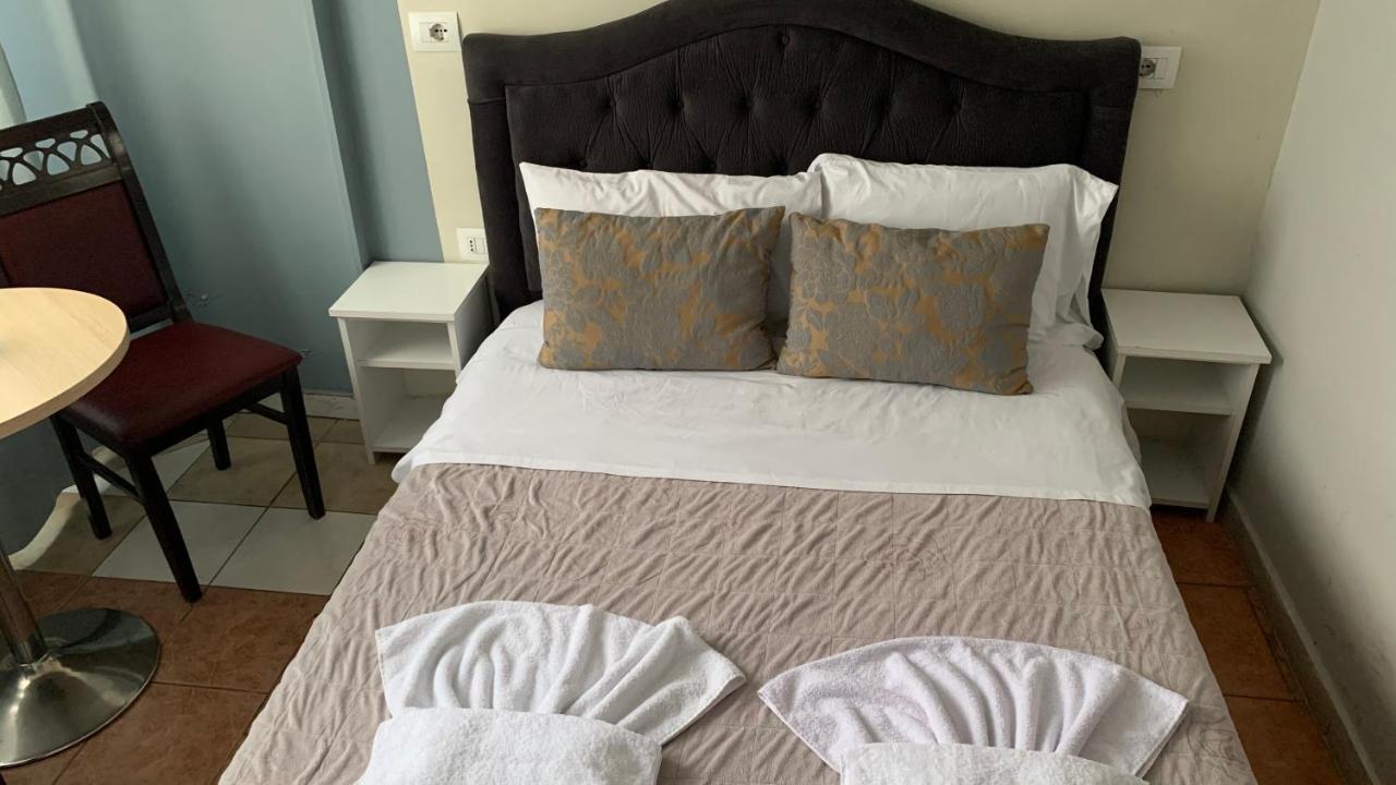 Guest House De Rada 티라나 외부 사진