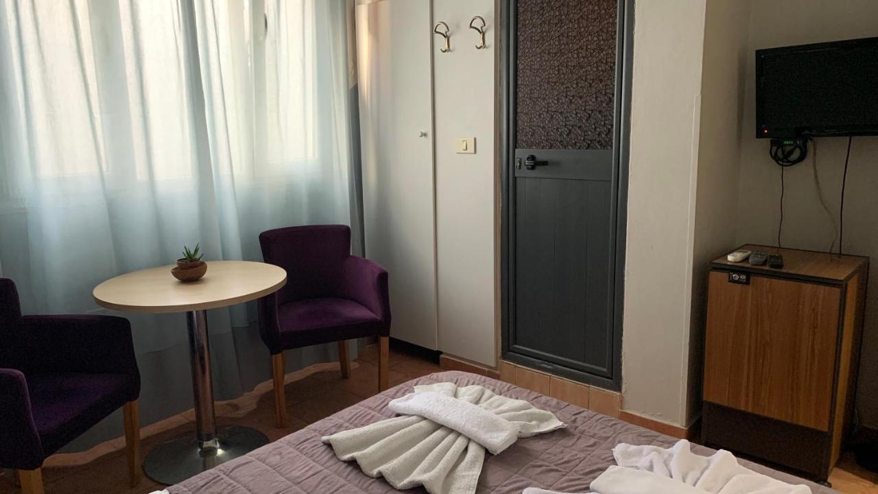 Guest House De Rada 티라나 외부 사진