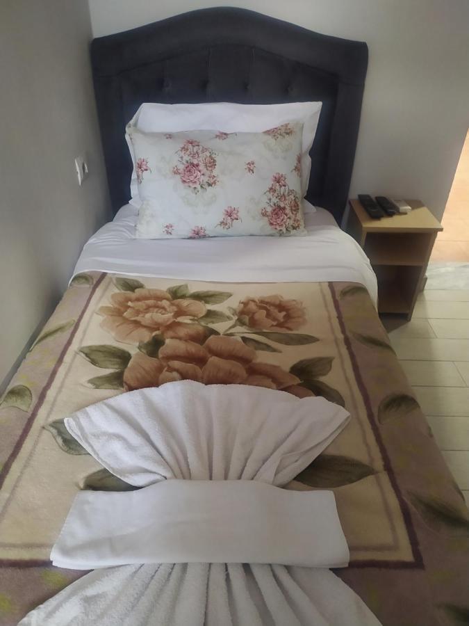 Guest House De Rada 티라나 외부 사진