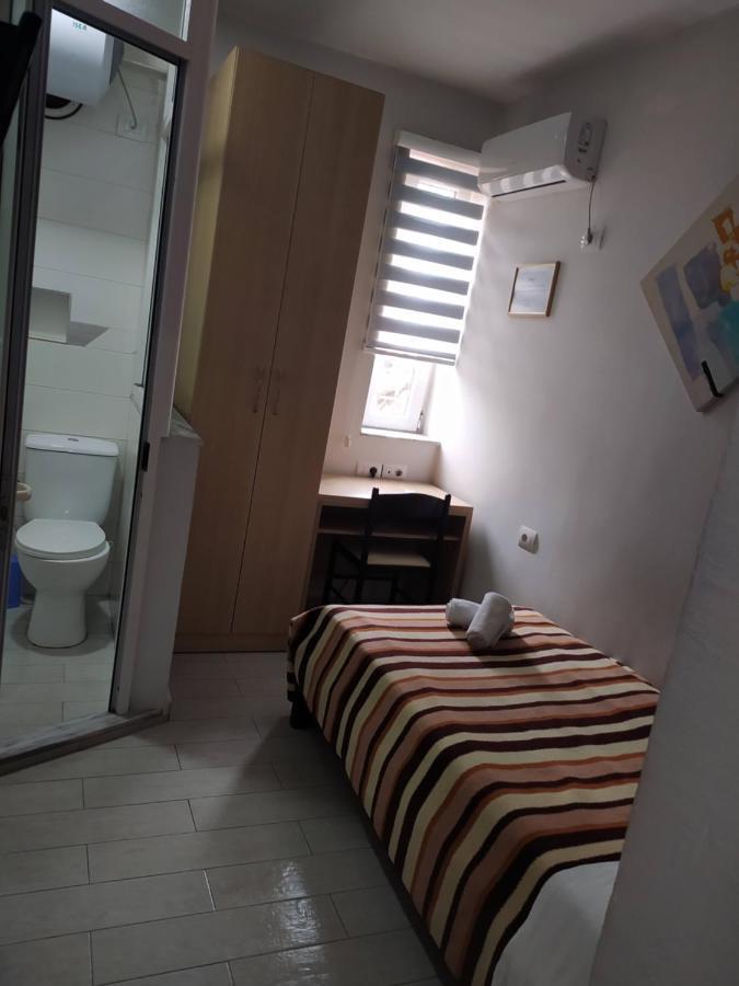 Guest House De Rada 티라나 외부 사진