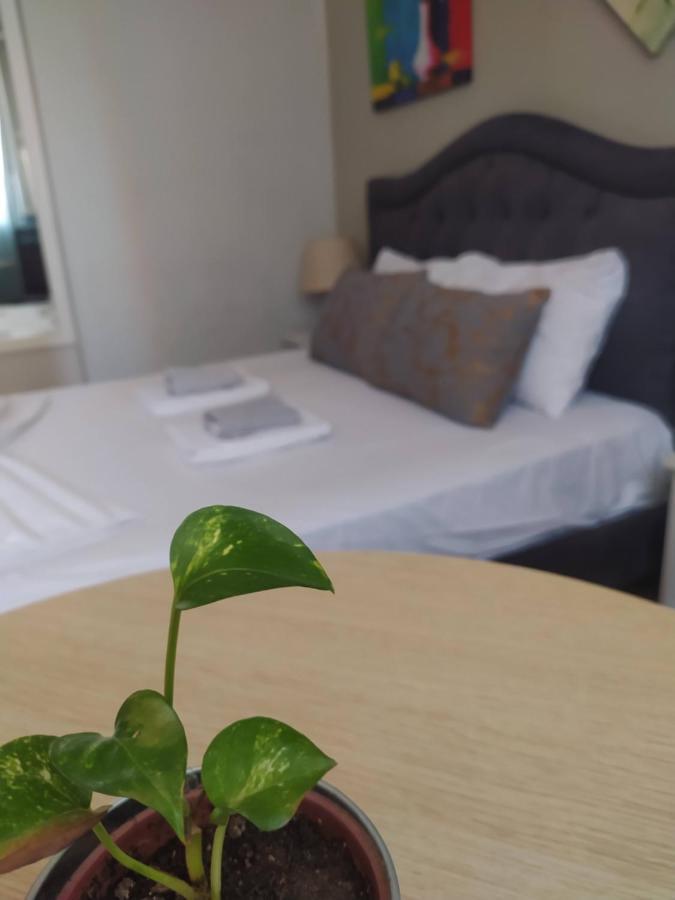 Guest House De Rada 티라나 외부 사진