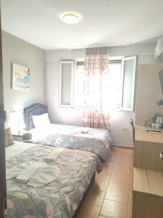 Guest House De Rada 티라나 외부 사진